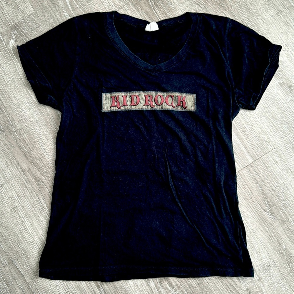 Kid Rock T-shirt.